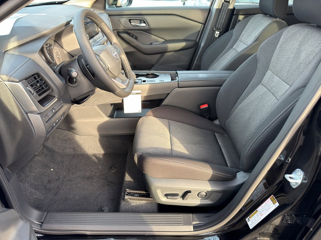 New 2026 Nissan Rogue SV image 14