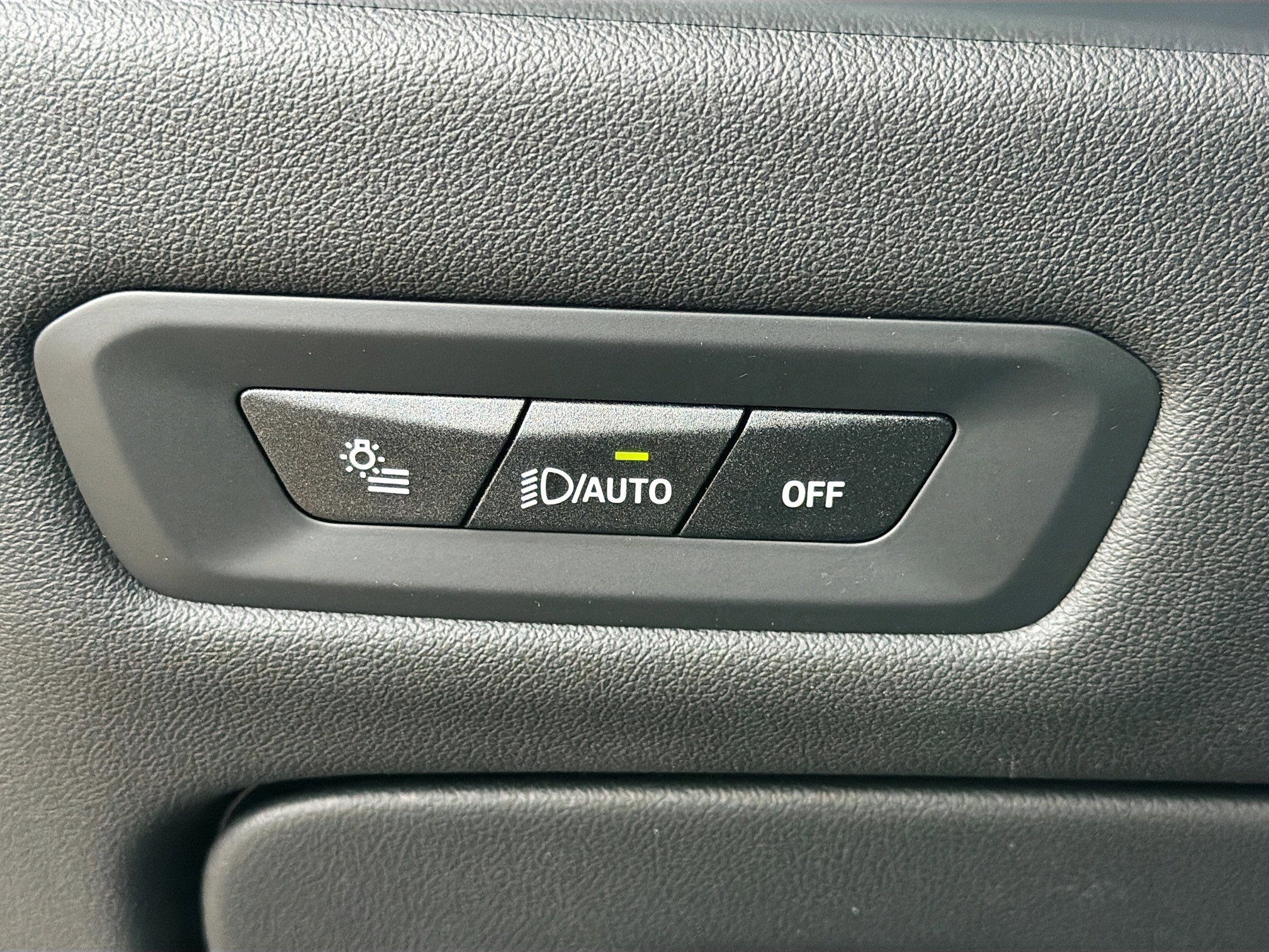 New 2026 BMW X5 xDrive50e w/ Executive Package image 36