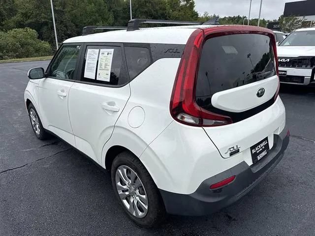 Used 2021 Kia Soul LX FWD image 4
