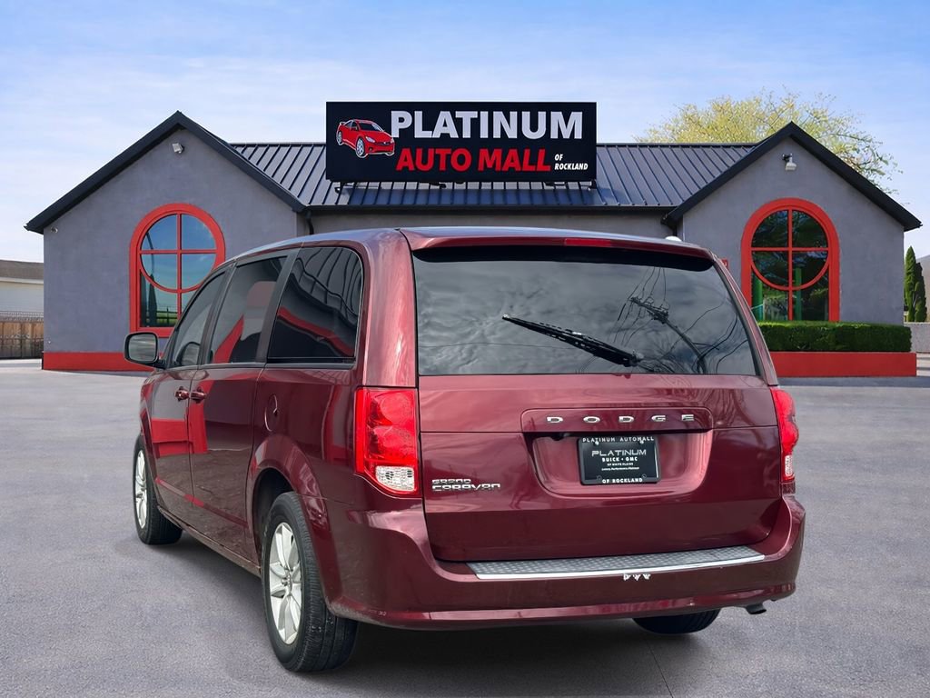 Used 2020 Dodge Grand Caravan SE image 3