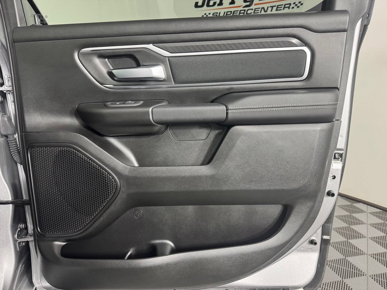 Used 2025 RAM 1500 Big Horn AWD/4WD image 35