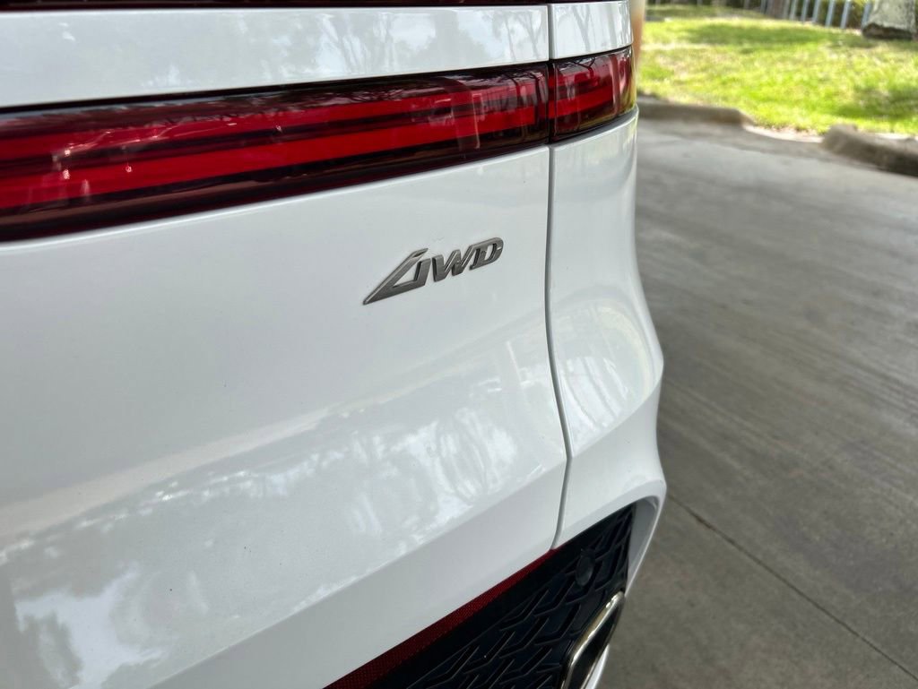 Used 2025 Genesis GV70 2.5T AWD/4WD image 19
