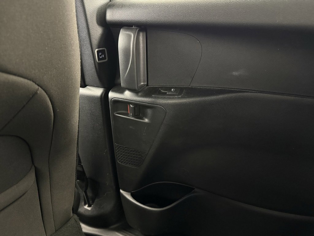 Used 2023 Chrysler Pacifica Touring image 53