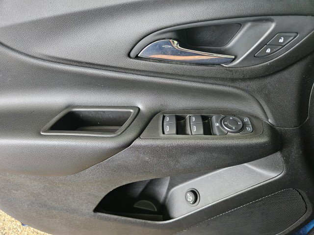 Used 2020 Chevrolet Equinox LT FWD image 29