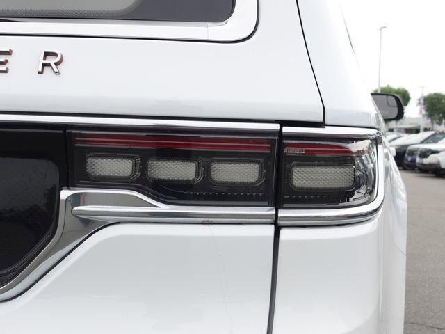 Used 2023 Jeep Grand Wagoneer Series III w/ HD Trailer Tow Package image 7