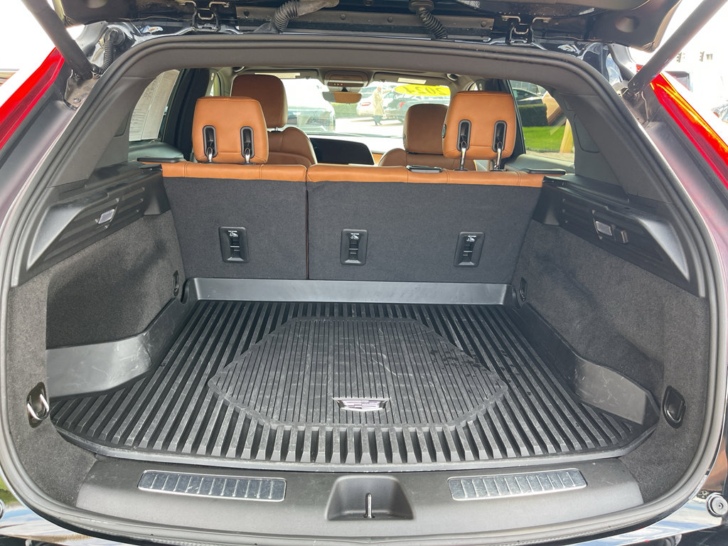 Used 2024 Cadillac XT4 Premium Luxury w/ Active Safety Package image 14