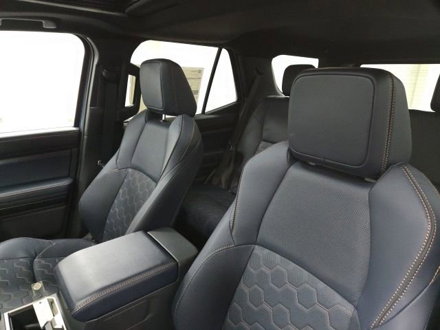 New 2026 Toyota 4Runner Platinum AWD/4WD image 20
