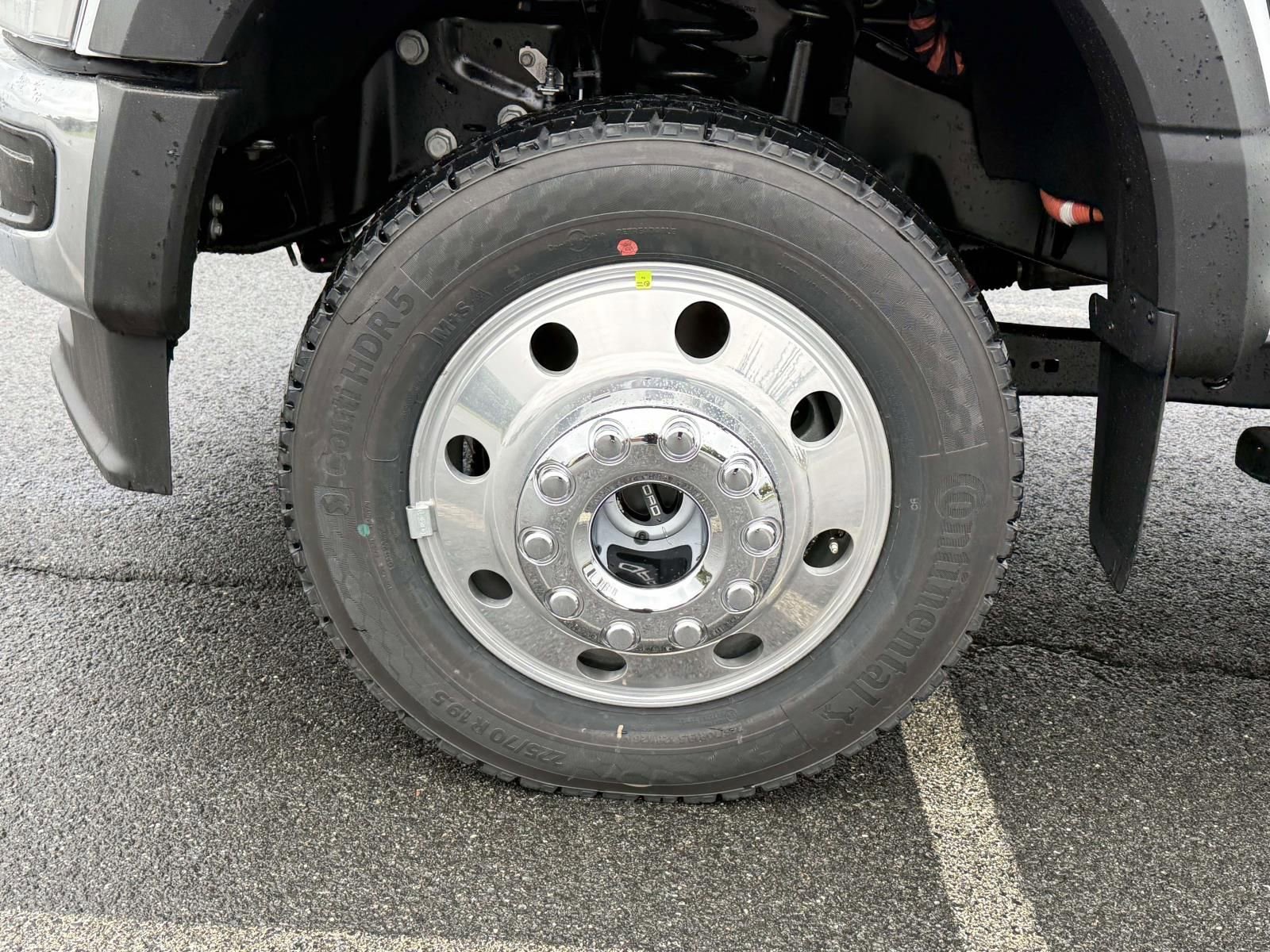 New 2026 Ford F450 XLT w/ XLT Value Package AWD/4WD image 7