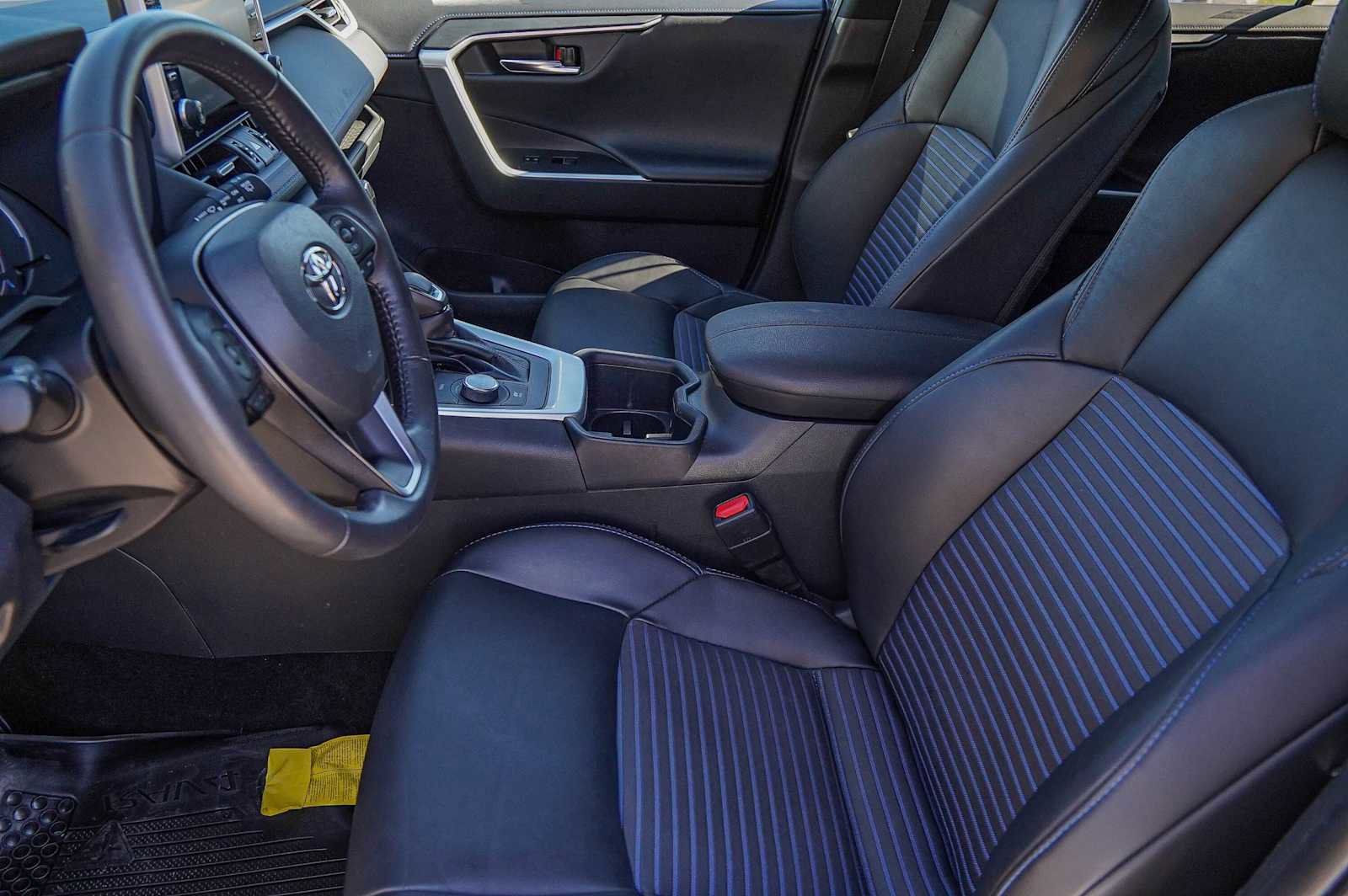 Used 2022 Toyota RAV4 XSE image 10