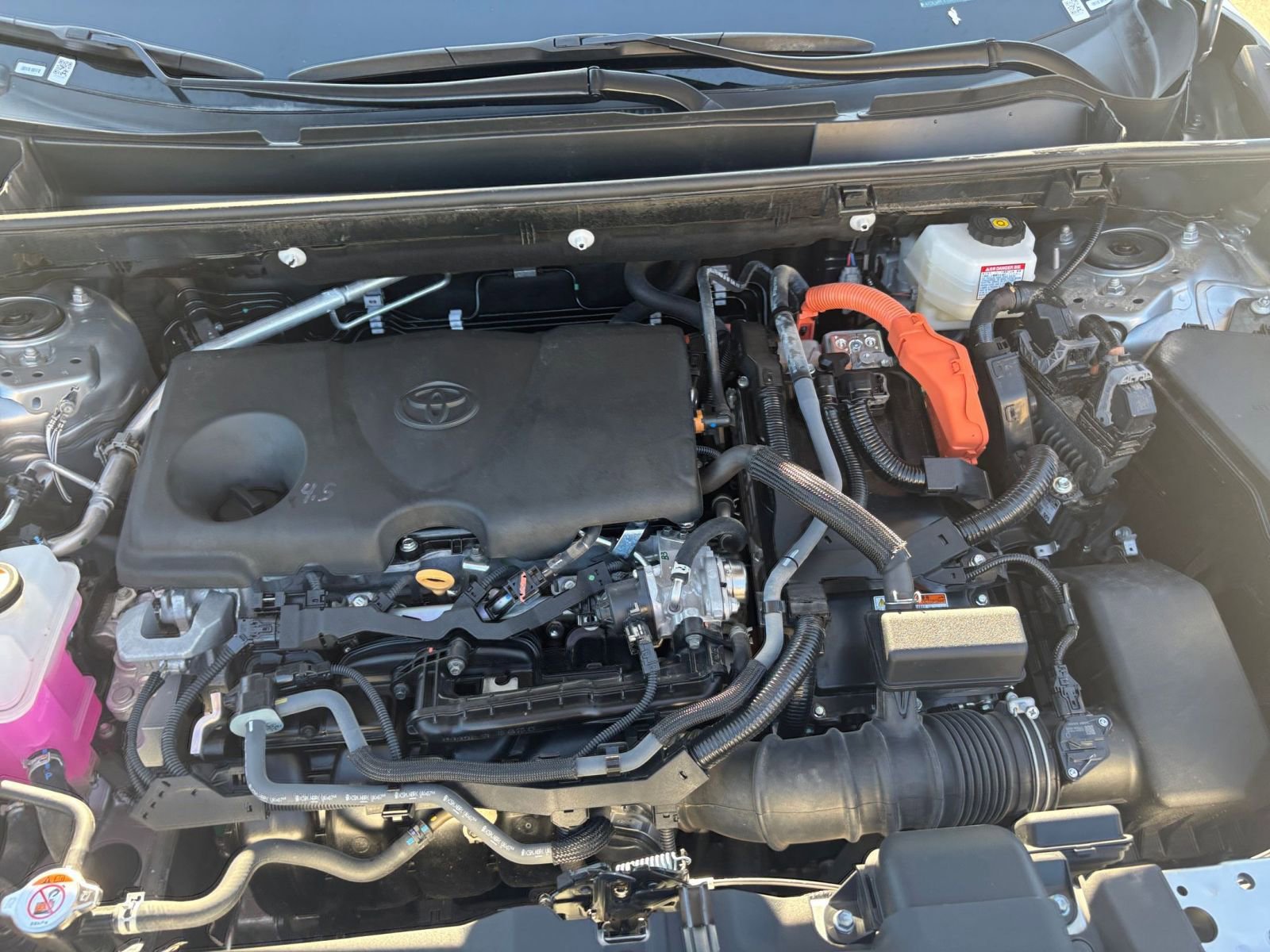 Used 2025 Toyota RAV4 LE image 31