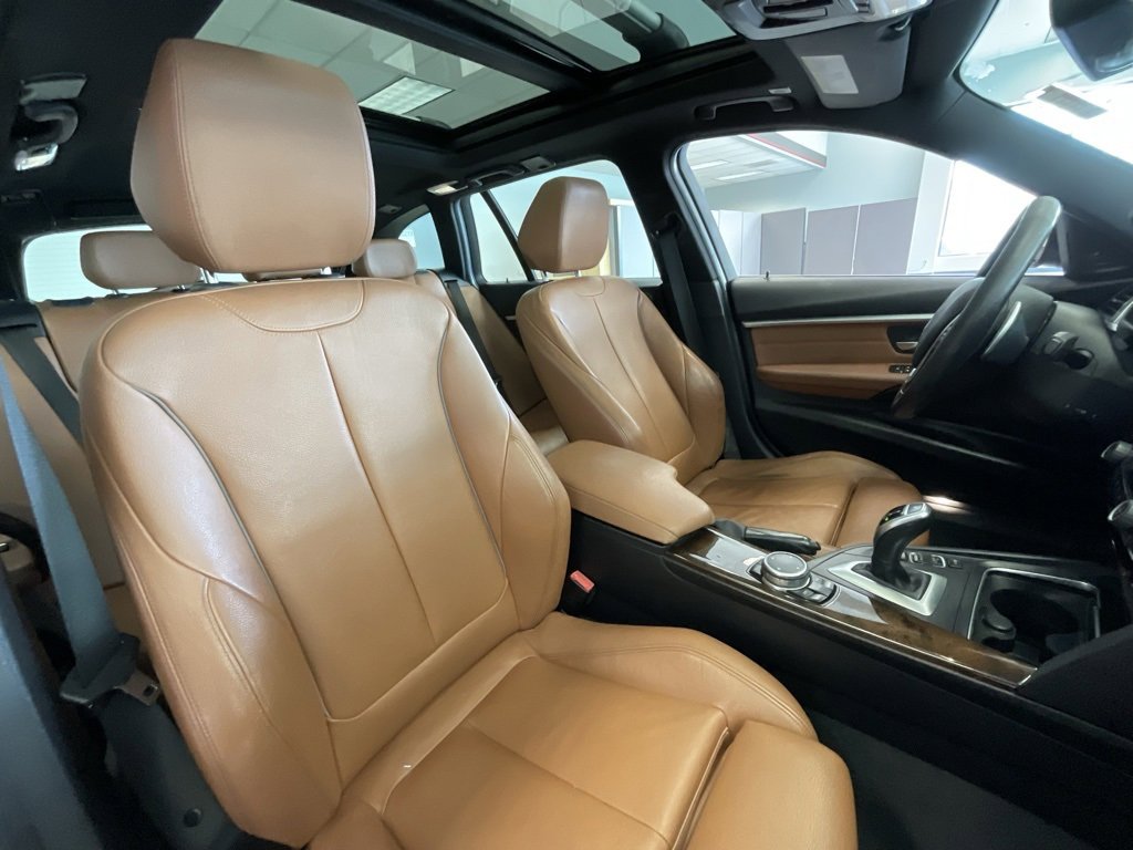 Used 2017 BMW 330i xDrive Wagon image 20