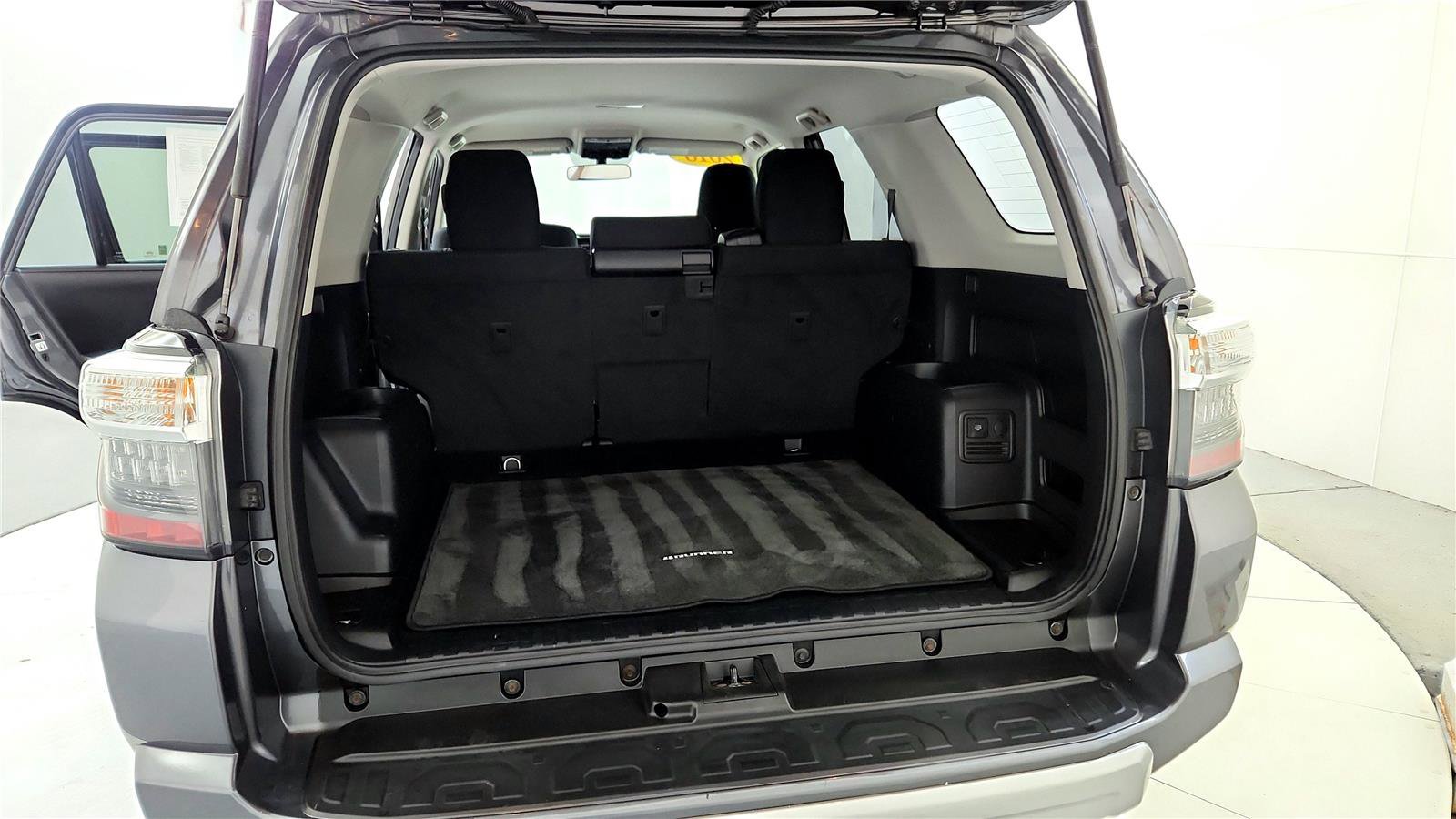 Used 2016 Toyota 4Runner Trail w/ Four Season Floor Mat Package image 19