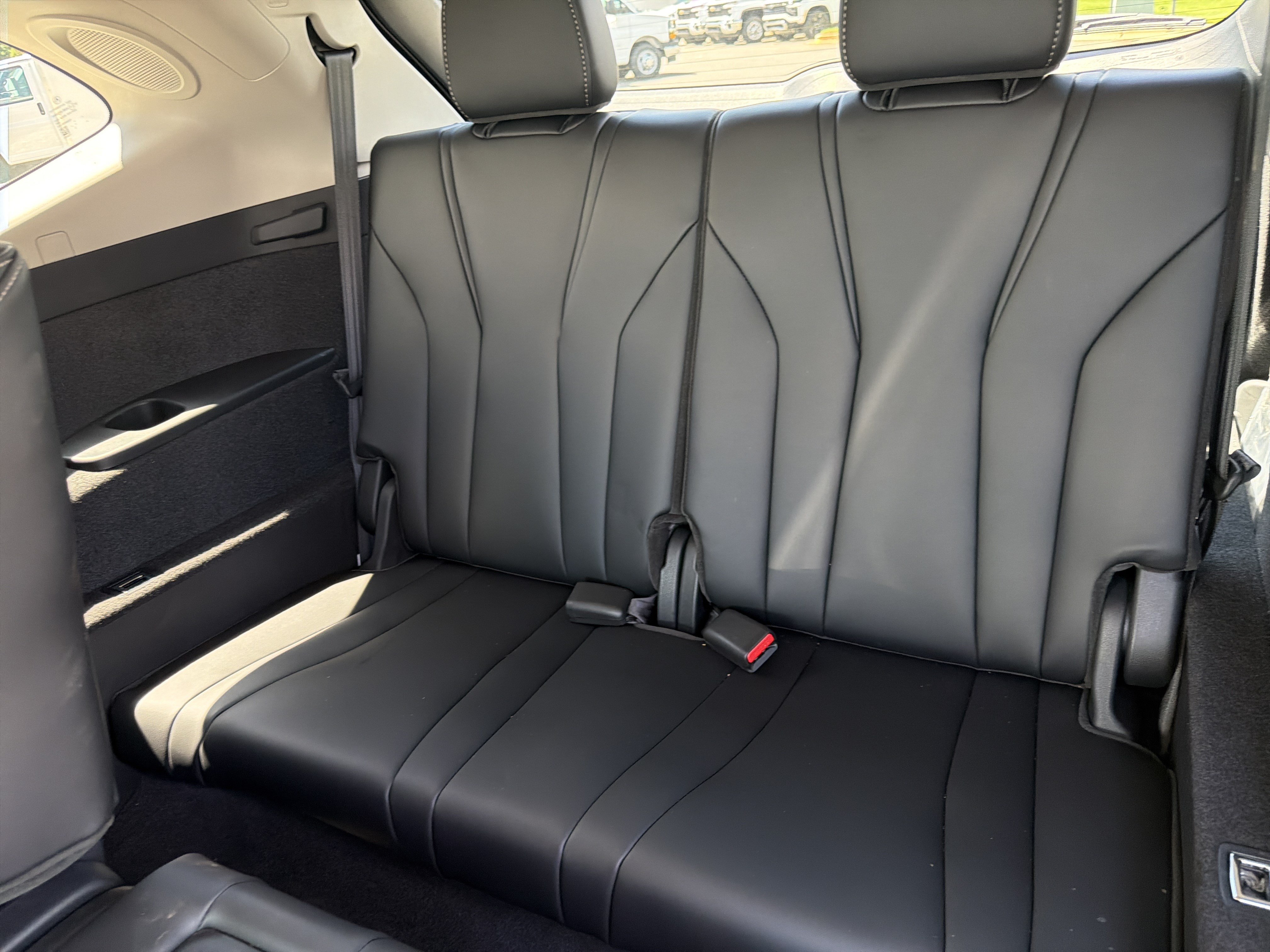 Certified 2026 Acura MDX w/ Technology Package FWD image 32