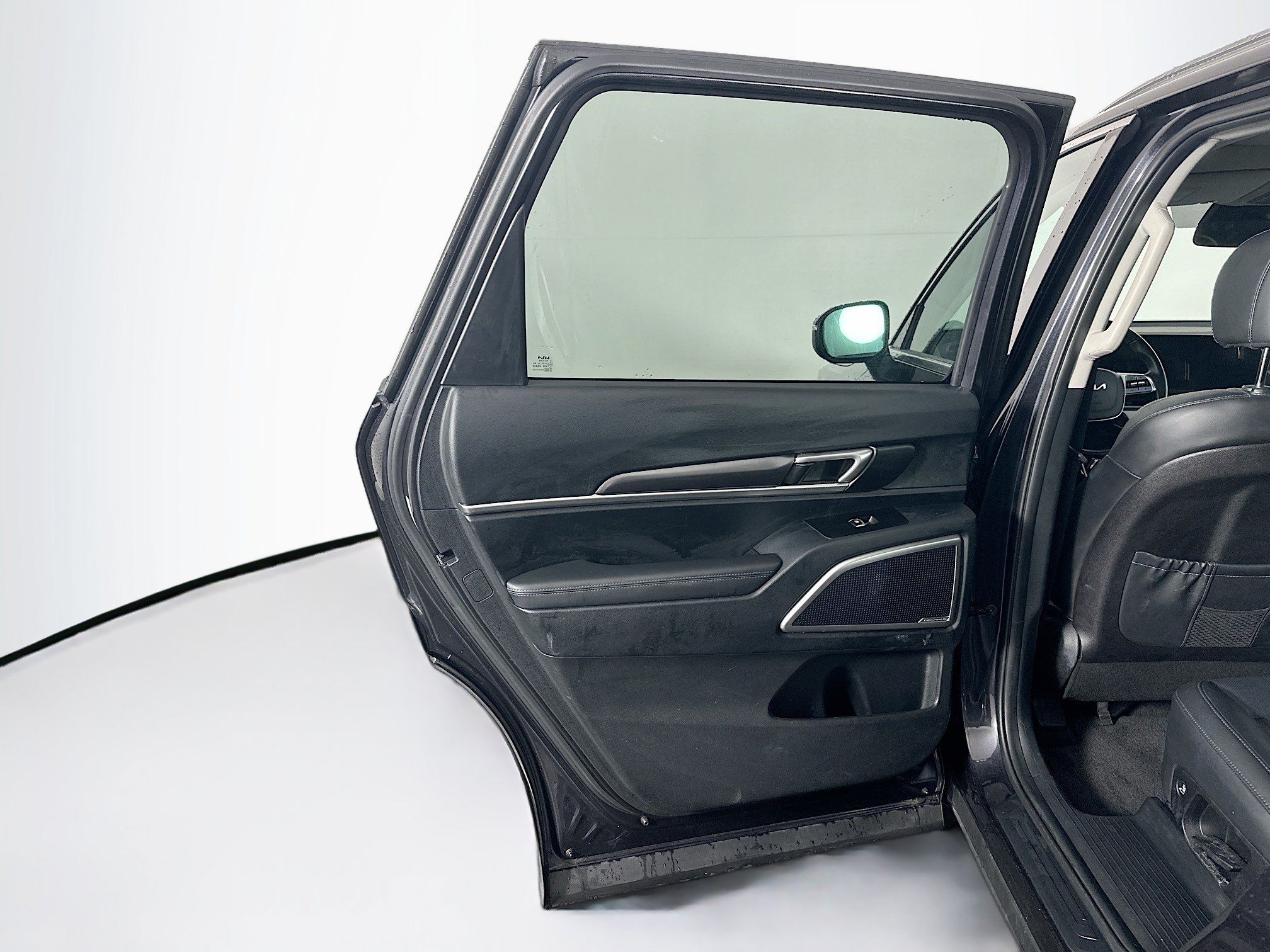Used 2025 Kia Telluride S FWD image 27