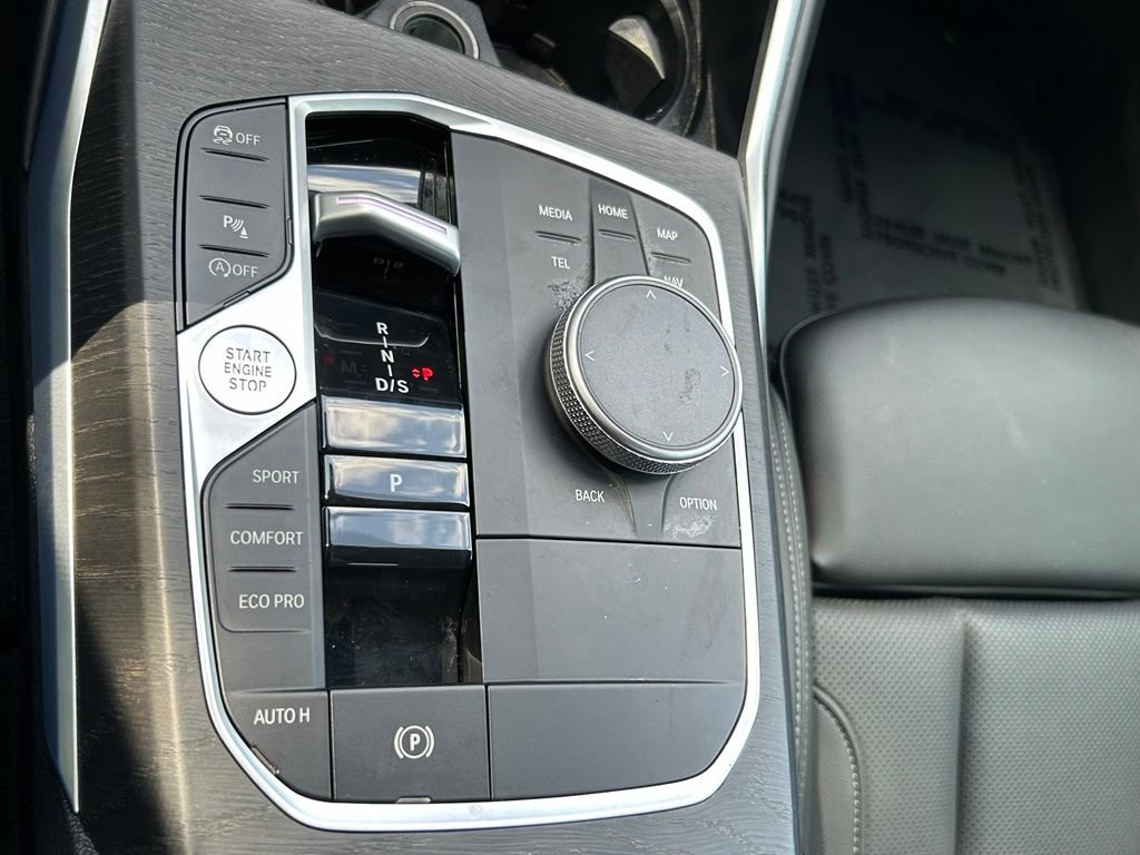 Used 2024 BMW 330i Sedan w/ Convenience Package RWD image 20