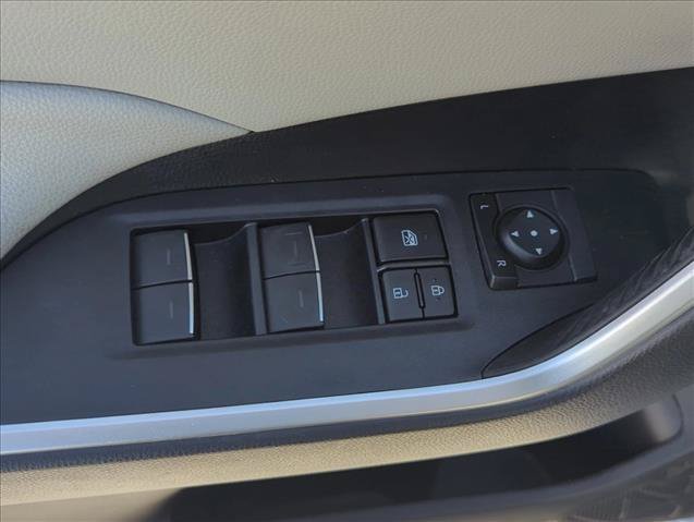 Used 2023 Toyota RAV4 XLE Premium FWD image 8