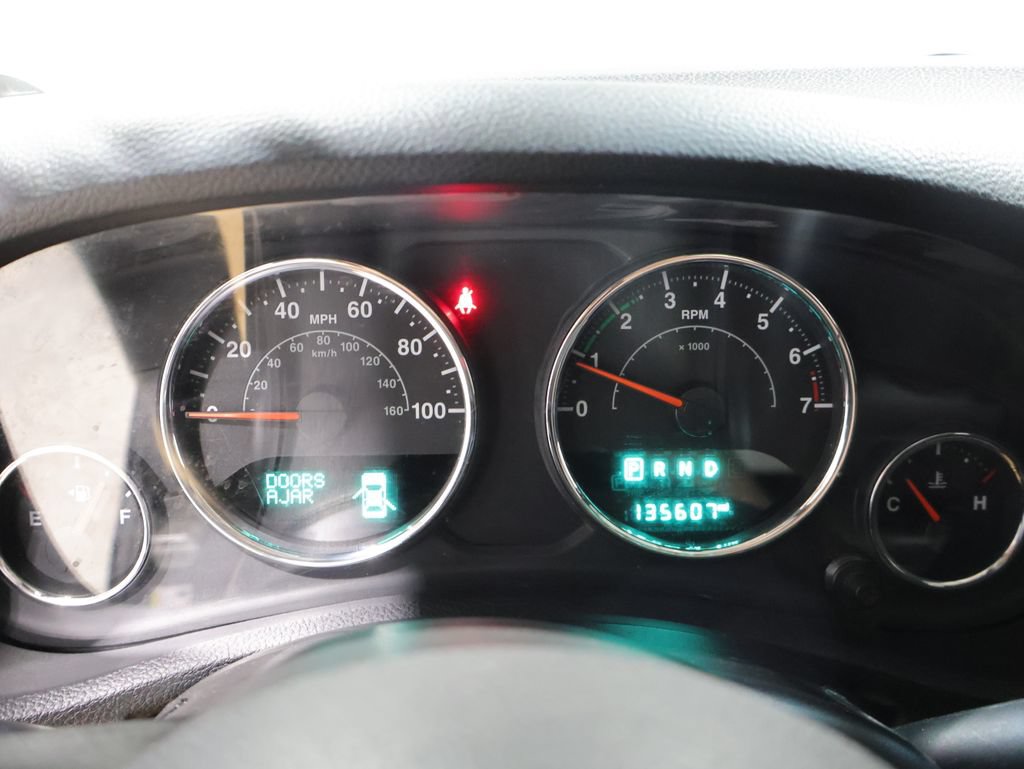 Used 2015 Jeep Wrangler Unlimited Sport AWD/4WD image 37