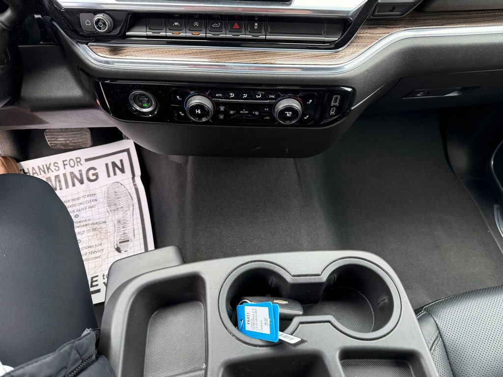 Used 2023 Chevrolet Silverado 1500 LT AWD/4WD image 20