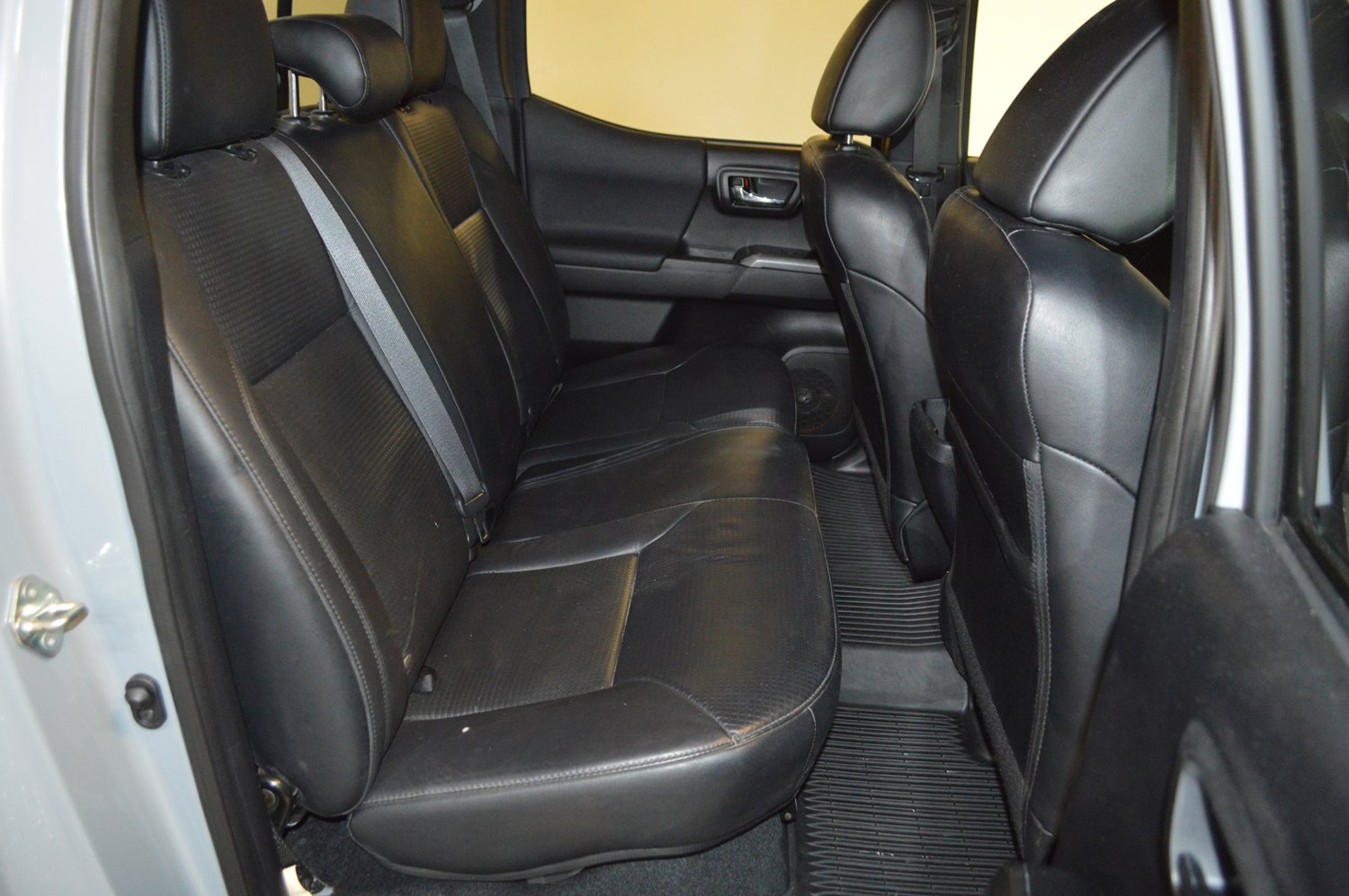 Used 2019 Toyota Tacoma TRD Sport image 12