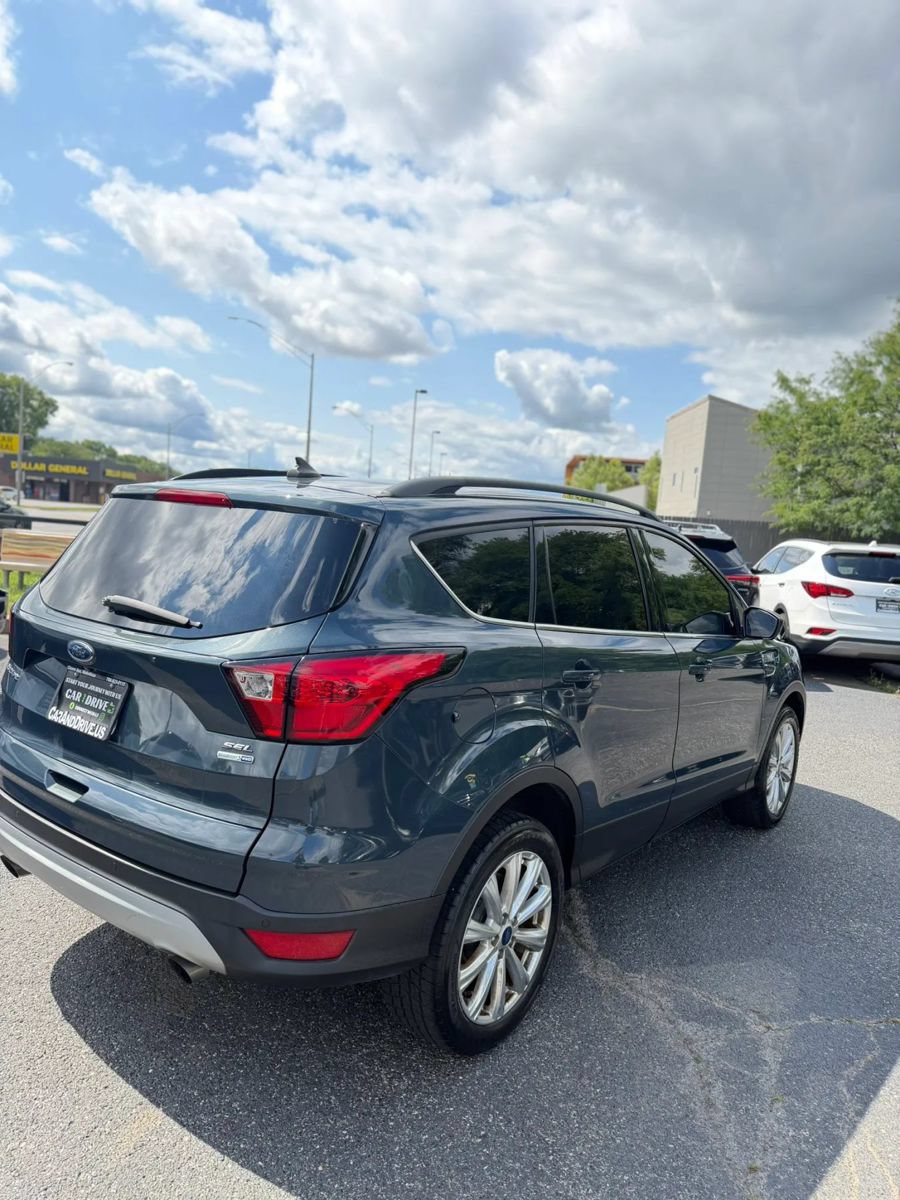 Used 2019 Ford Escape SEL AWD/4WD image 6