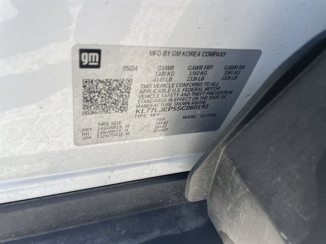 Used 2025 Chevrolet Trax RS w/ Driver Confidence Package FWD image 32
