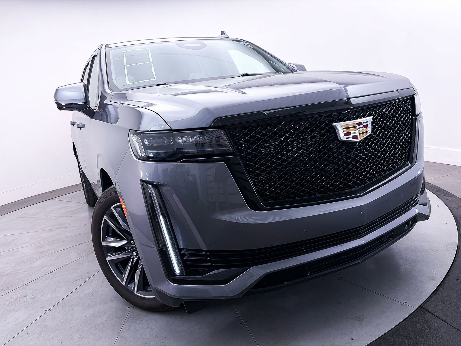 Used 2022 Cadillac Escalade Sport Platinum w/ Heavy-Duty Trailer Package AWD/4WD image 12