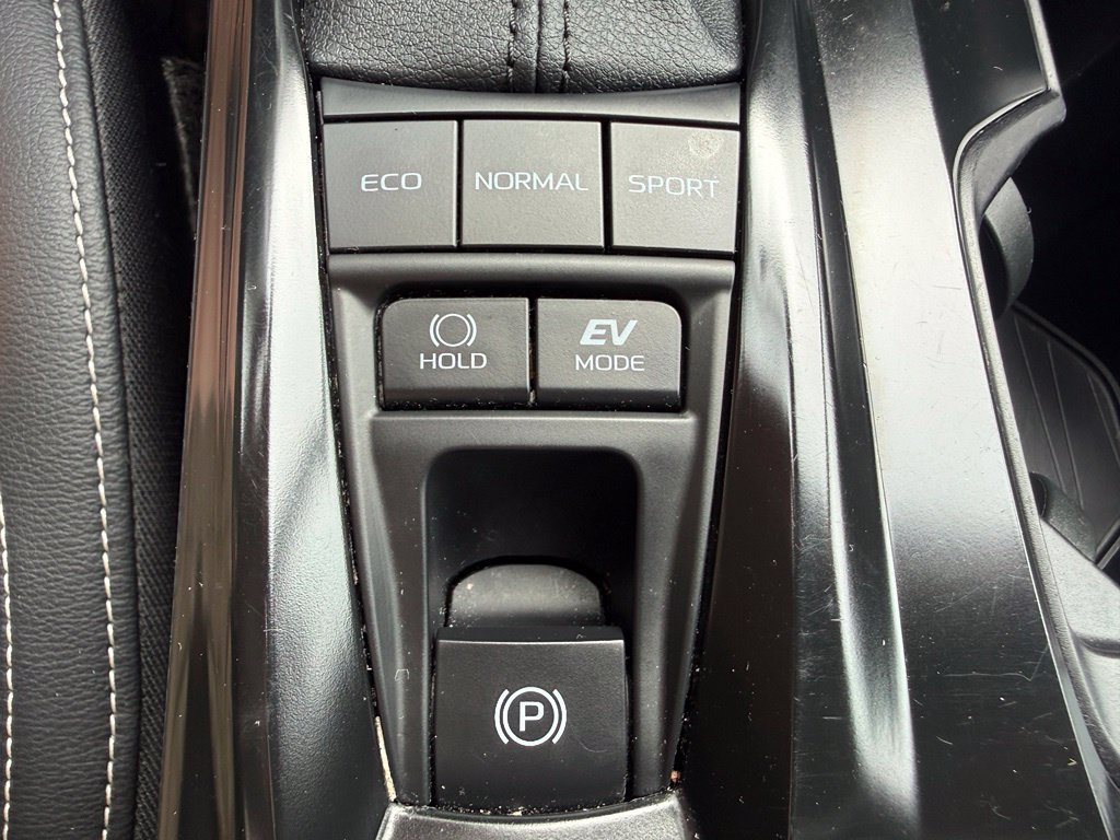 Used 2025 Toyota Camry SE FWD image 22