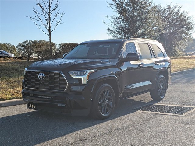 Used 2023 Toyota Sequoia Platinum image 1