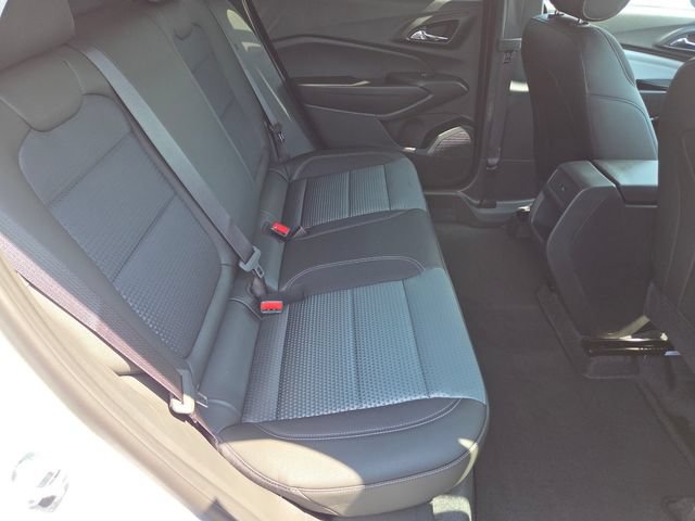New 2026 Chevrolet Trax LT w/ LT Convenience Package FWD image 16