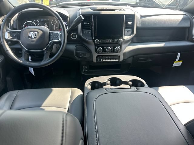 New 2026 RAM 5500 Tradesman w/ Chrome Appearance Group AWD/4WD image 17
