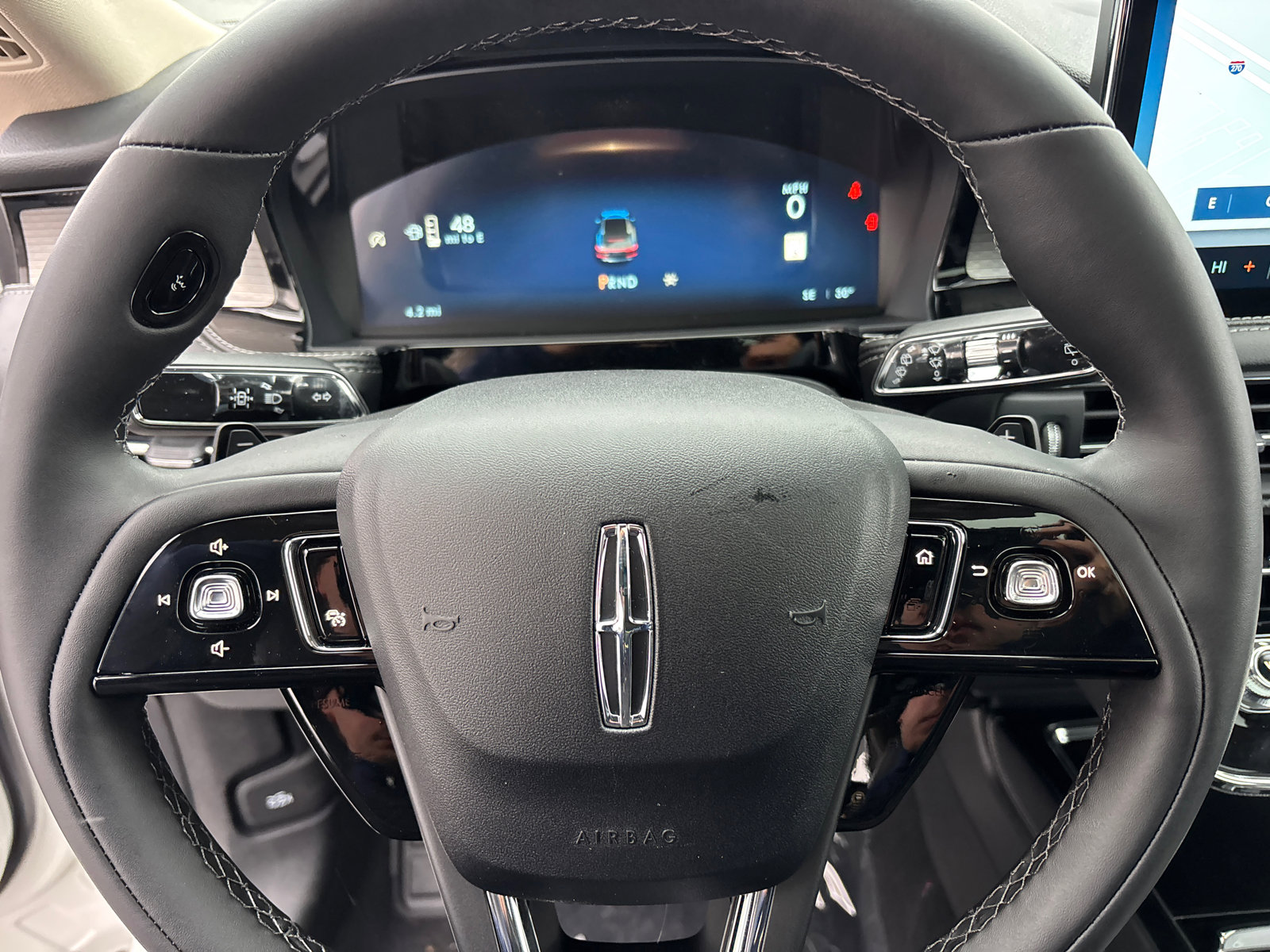 New 2026 Lincoln Corsair Premiere image 16