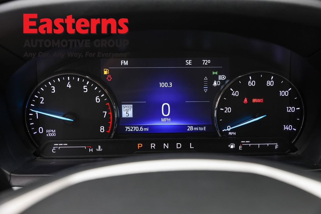 Used 2022 Ford Explorer XLT w/ Equipment Group 202A AWD/4WD image 18