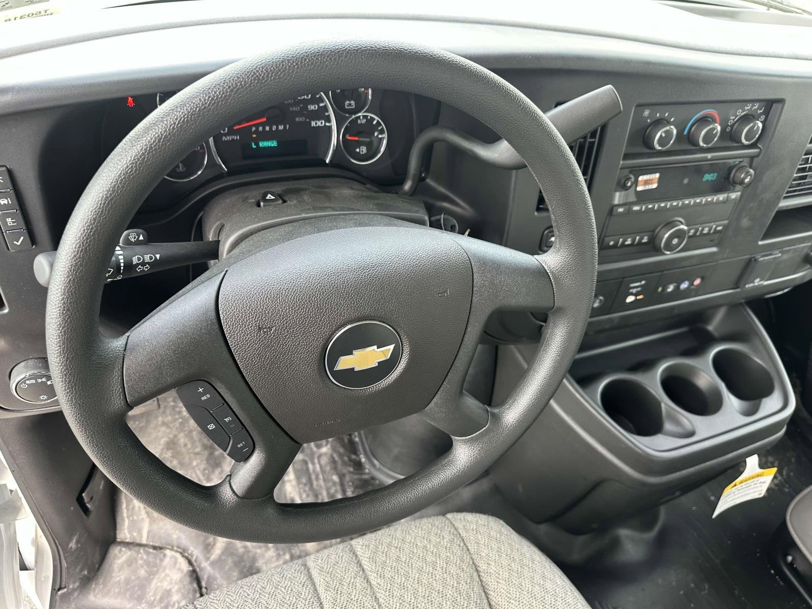 New 2025 Chevrolet Express 4500 Extended w/ Power Convenience Package image 7