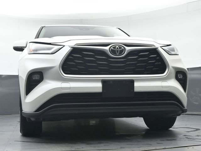 Certified 2021 Toyota Highlander LE image 39