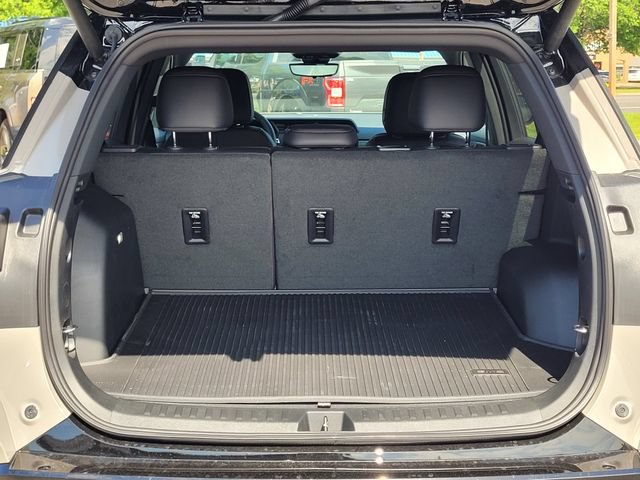 New 2026 GMC Terrain AT4 w/ Convenience Package III AWD/4WD image 9