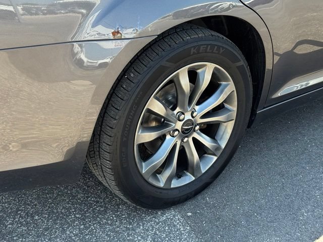 Used 2014 Chrysler 300 S AWD/4WD image 60