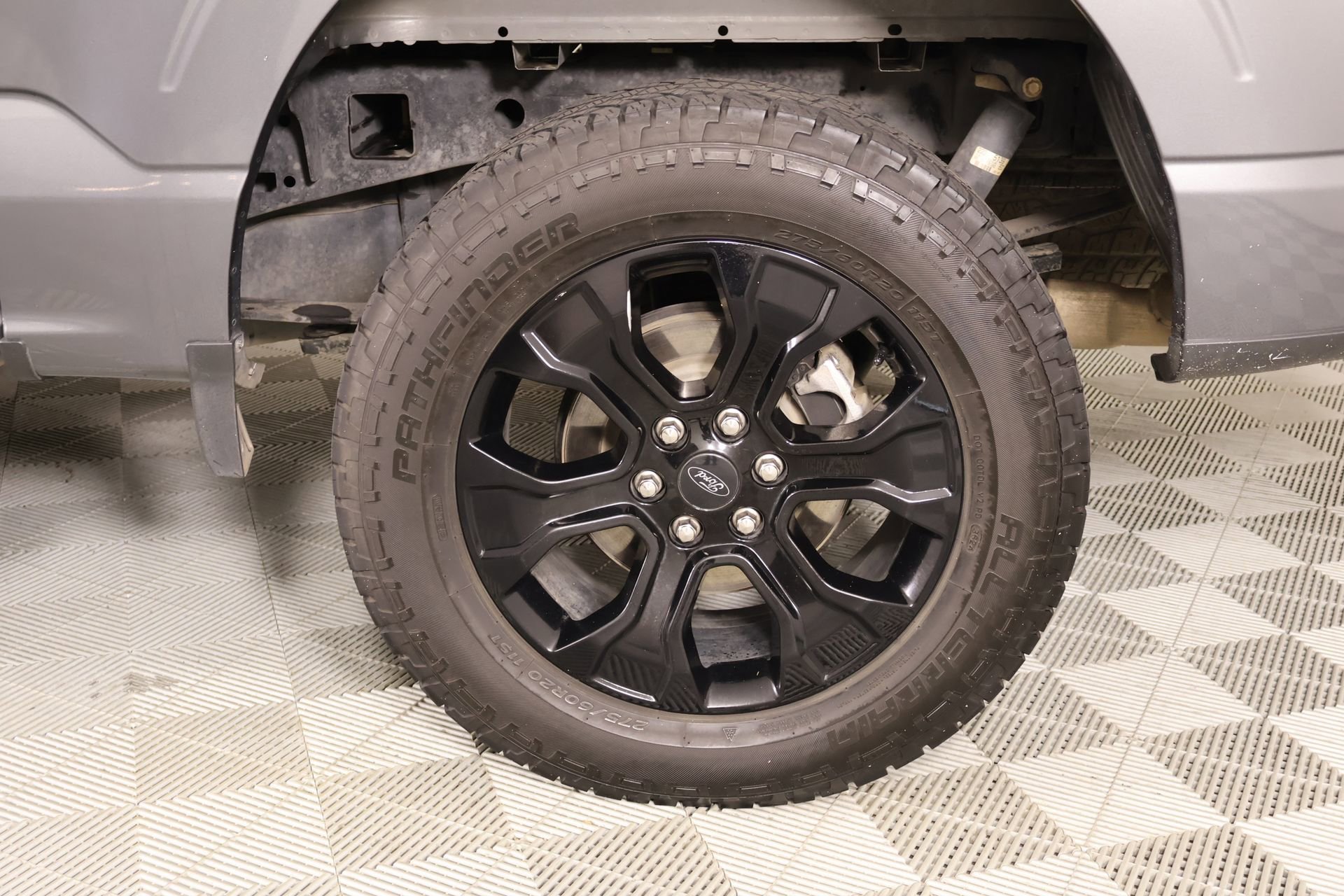 Used 2022 Ford F150 XL w/ STX Black Appearance Package AWD/4WD image 18