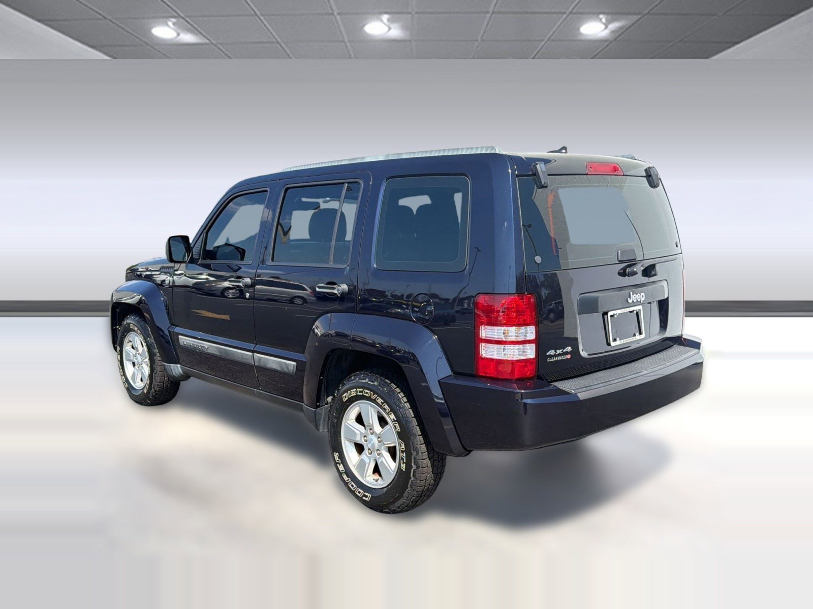 Used 2011 Jeep Liberty Sport image 3