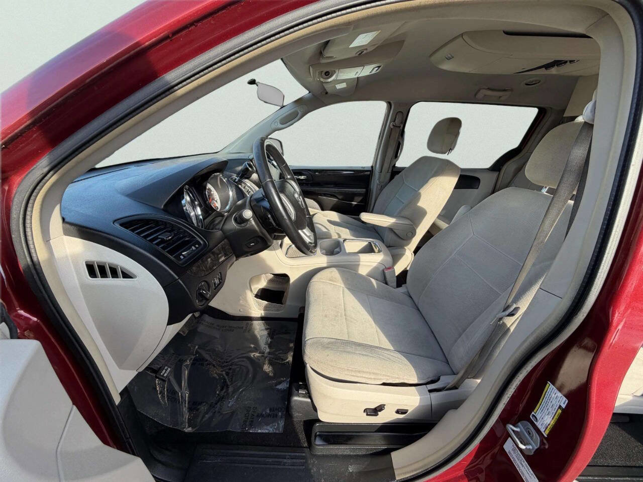 Used 2011 Dodge Grand Caravan Crew w/ Entertainment Group 1 image 15