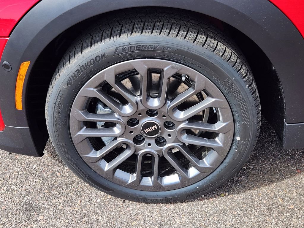 New 2026 MINI Cooper 2-Door Hardtop image 18