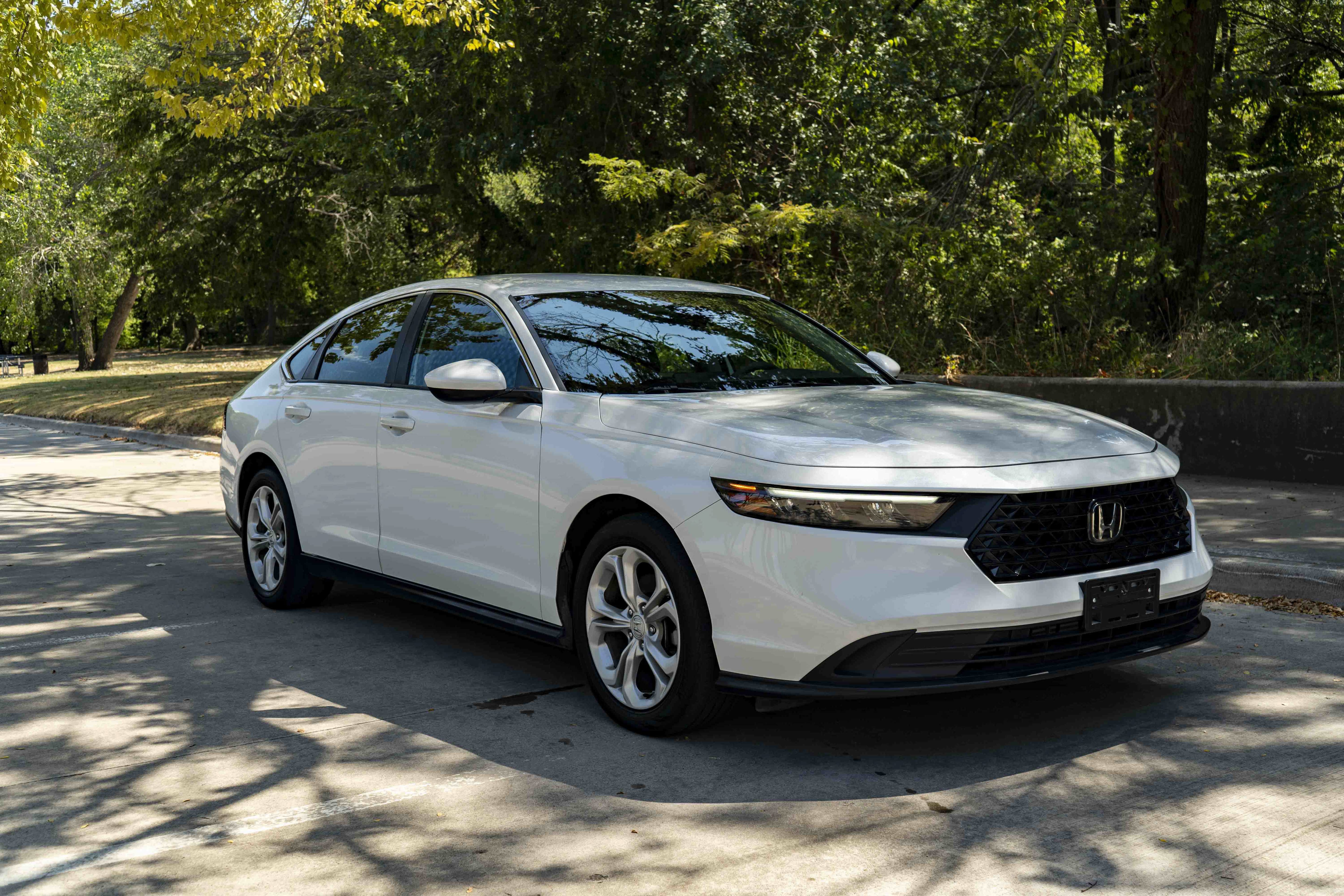 Certified 2023 Honda Accord LX image 2