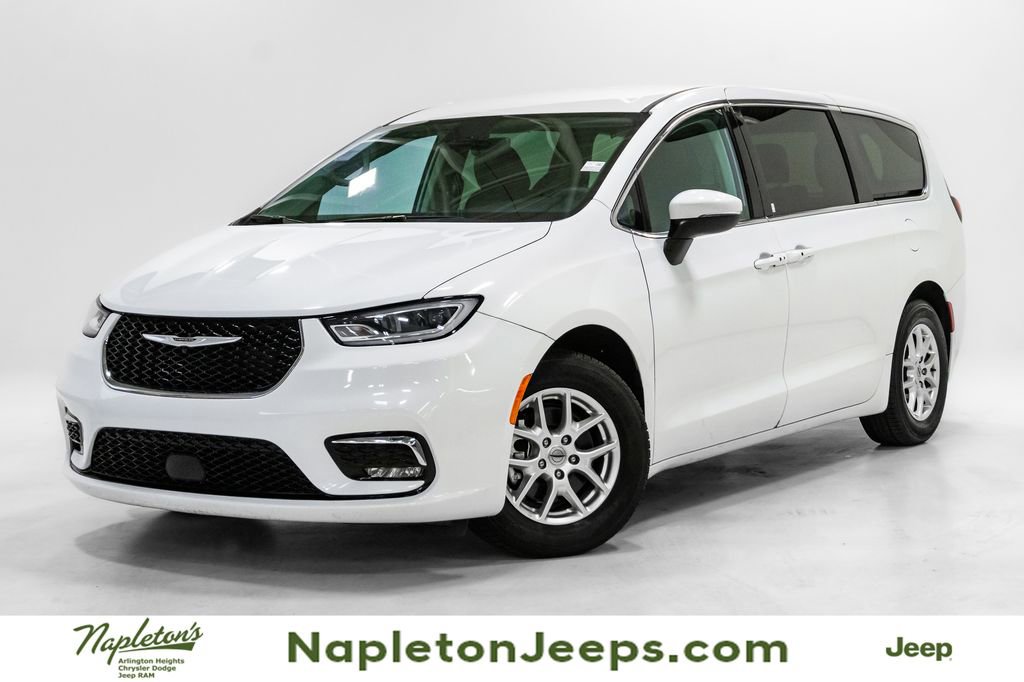 Used 2023 Chrysler Pacifica Touring-L FWD image 1