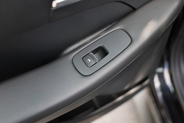 Used 2023 Hyundai Sonata SE FWD image 24