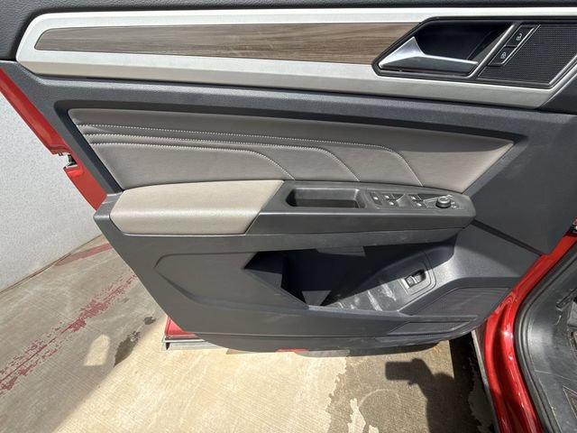Used 2022 Volkswagen Atlas SEL AWD/4WD image 13