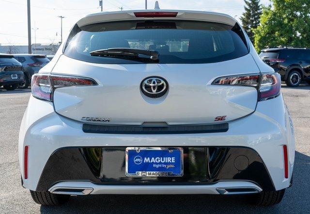 Used 2022 Toyota Corolla SE w/ SE Preferred Package image 7