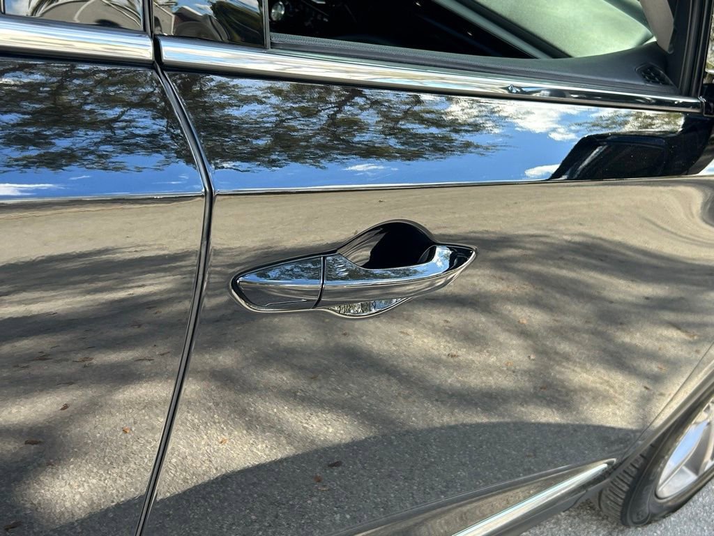 Used 2023 Acura MDX SH-AWD image 36