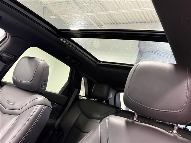 Used 2023 Cadillac XT5 Premium Luxury AWD/4WD image 16
