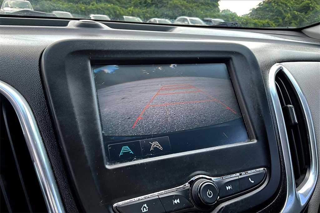 Certified 2018 Chevrolet Equinox LS image 14