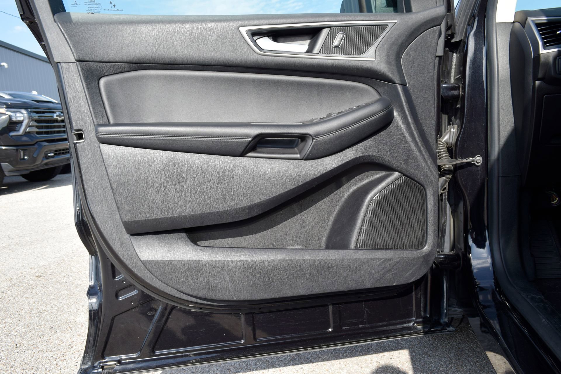 Used 2021 Ford Edge SEL w/ Convenience Package FWD image 17