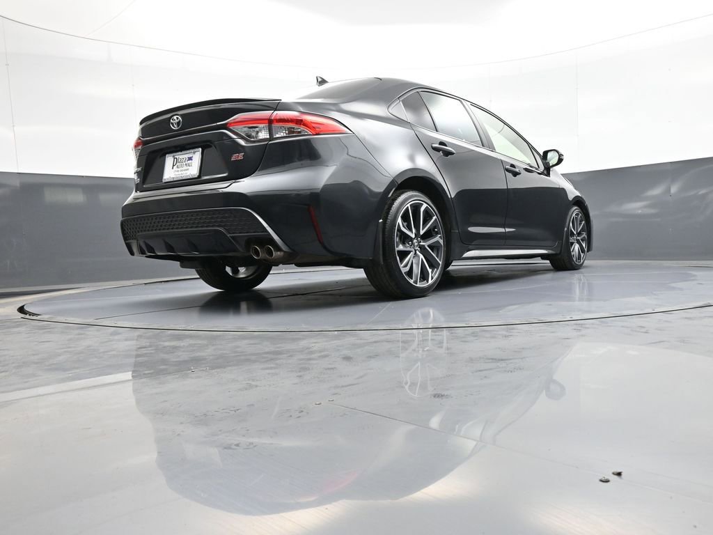 Certified 2022 Toyota Corolla SE w/ SE Premium Package image 29